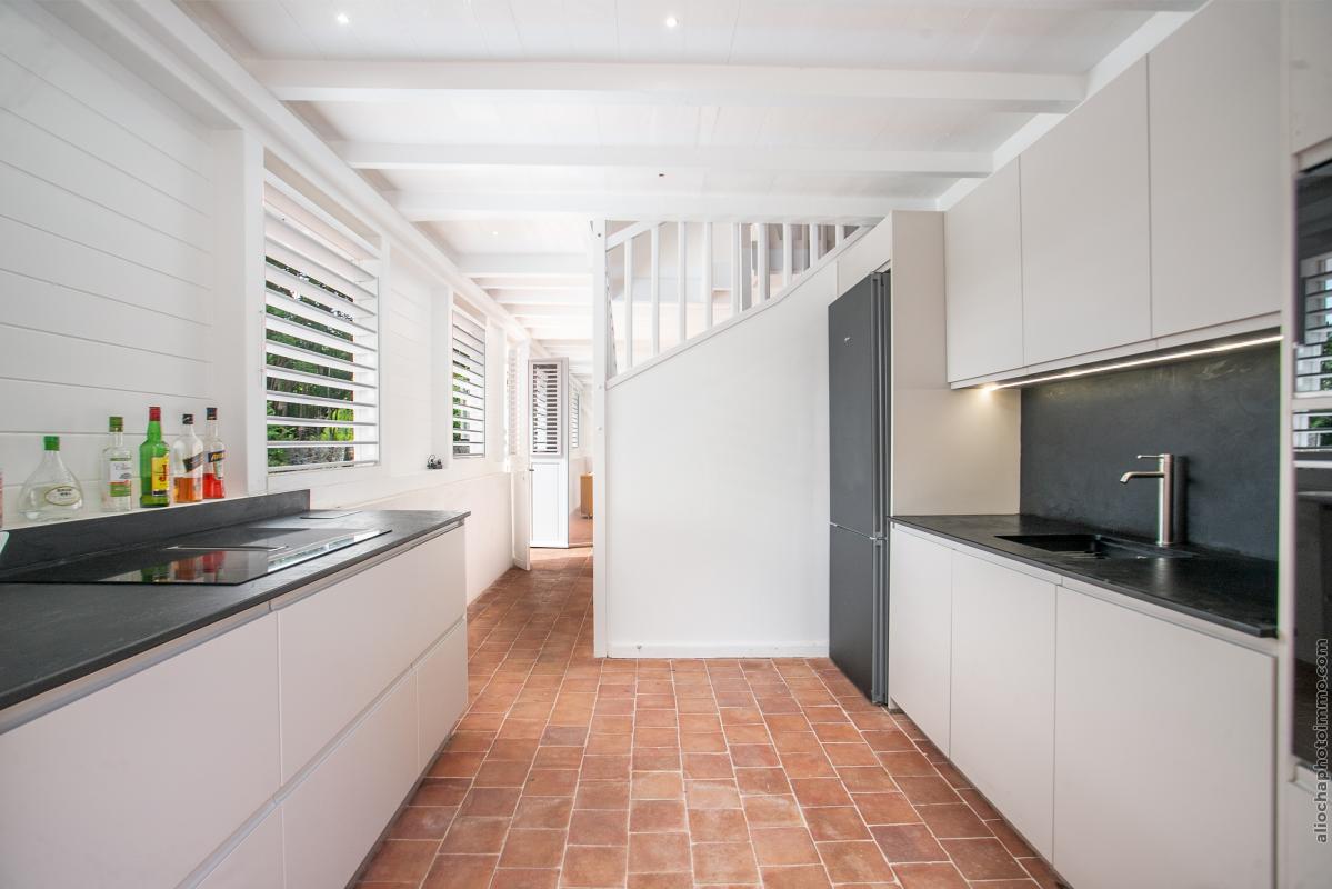 Location Villa luxe Trois îlets Martinique  - Villa 1 La cuisine